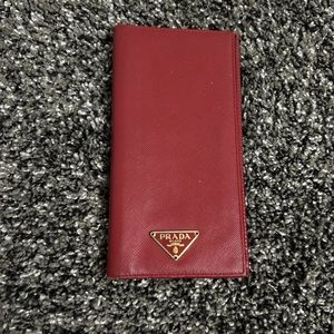 Prada check book
